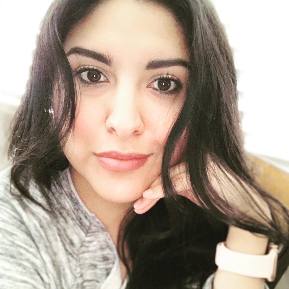Meet your Posher, Adreana